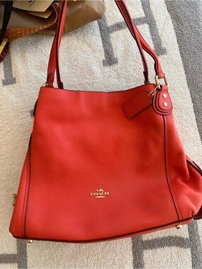 Beautiful coach shoulder bag